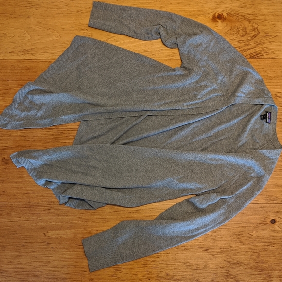 Patagonia Sweaters - Grey Patagonia sweater, size L